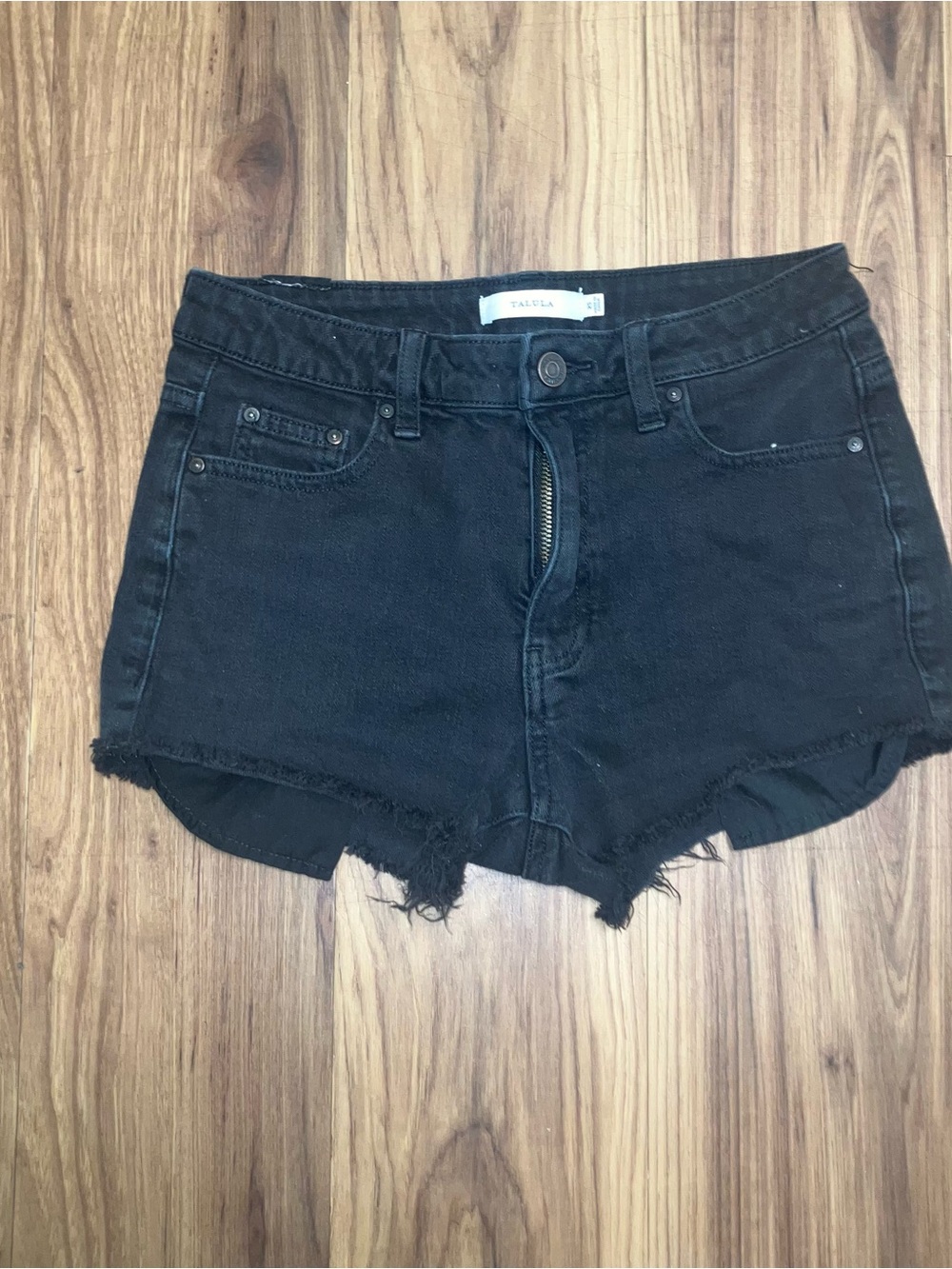 Shorts size 4
